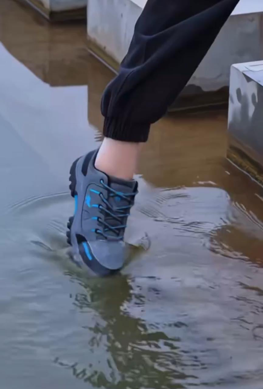 Waterproof shoes
